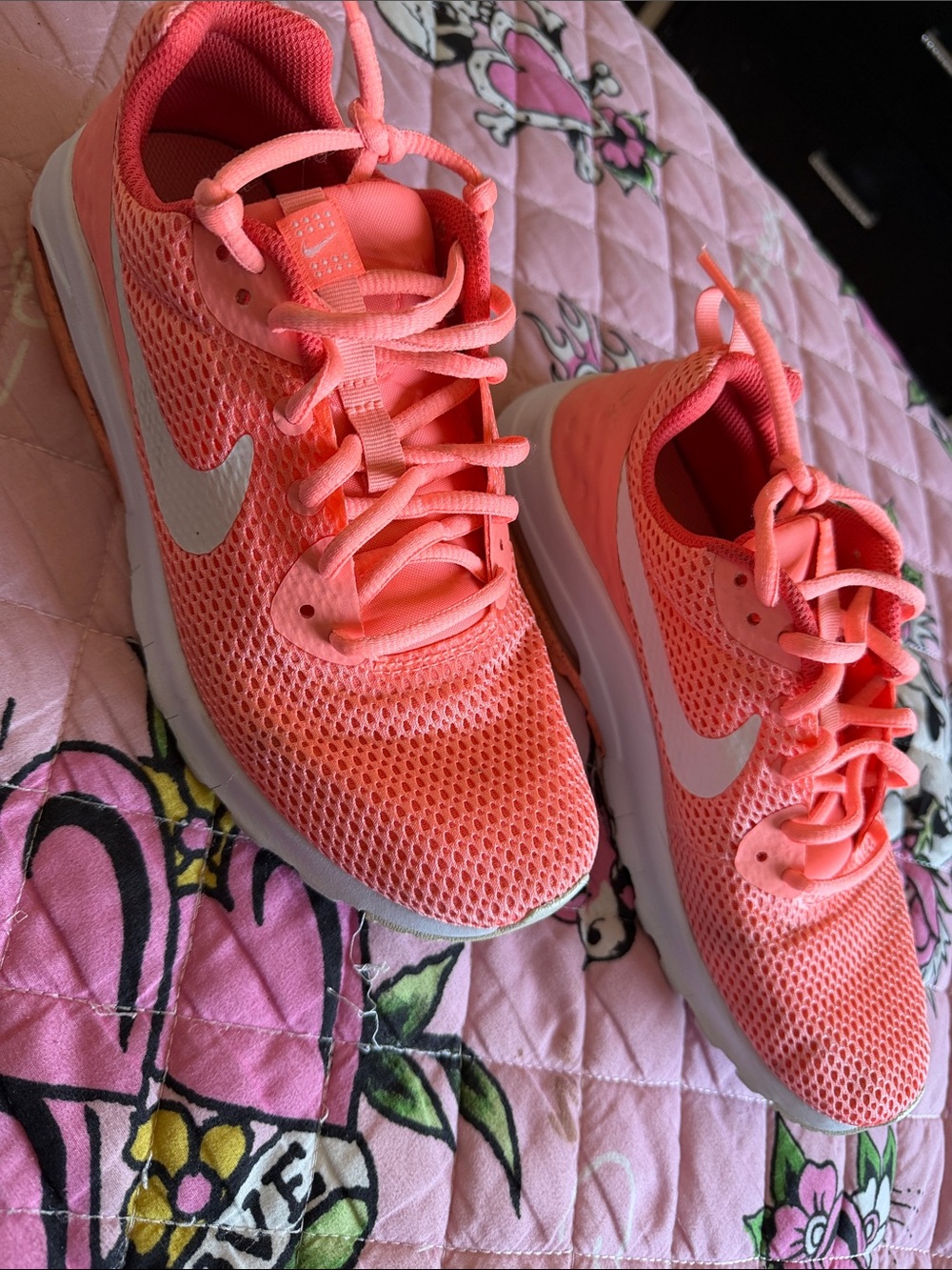 Nike Women's Coral peachy Pink Mesh Running Sneakers